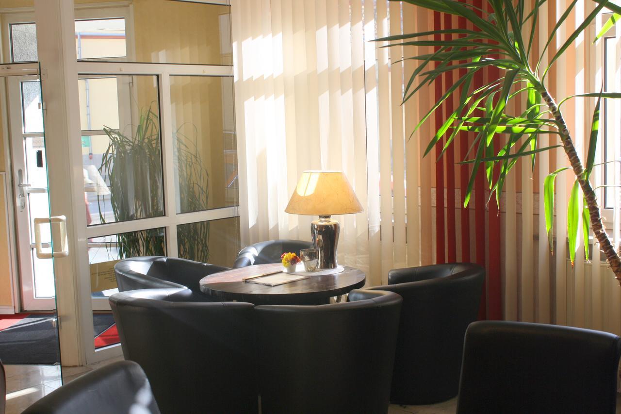 Hotel Berlin لبسيا المظهر الخارجي الصورة